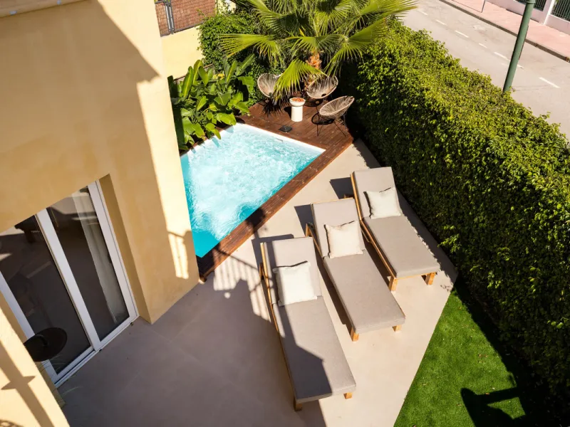 House - Townhouse в продаже в Marbella, Málaga. В доме 4 спален и 3 ванных комнат. Площадь дома 160 м²