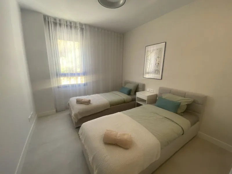 Middle Floor Apartment, Estepona, Costa del Sol.