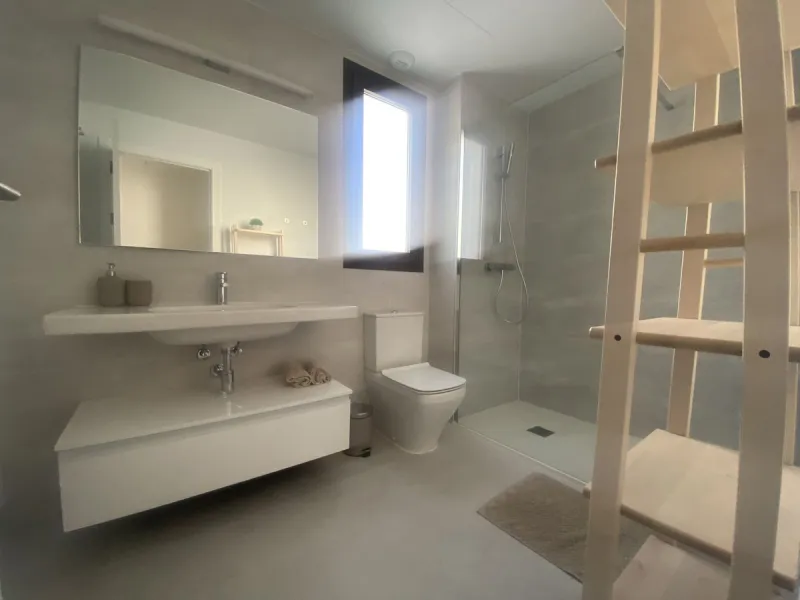 Middle Floor Apartment, Estepona, Costa del Sol.