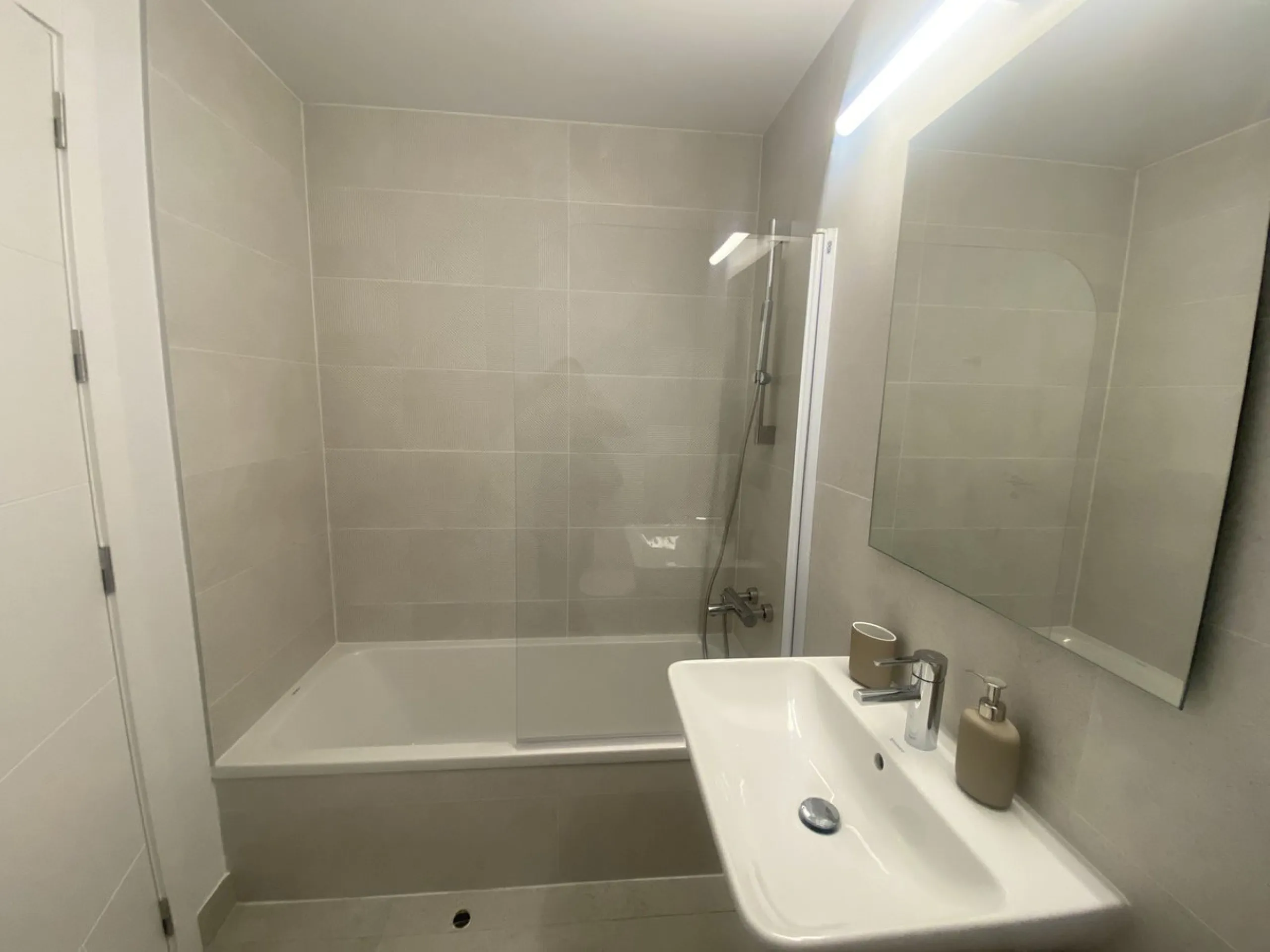 Middle Floor Apartment, Estepona, Costa del Sol.