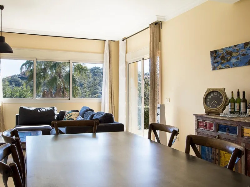 Apartment - Ground Floor Apartment в продаже в Marbella, Málaga. В доме 2 спален и 2 ванных комнат. Площадь дома 100 м²