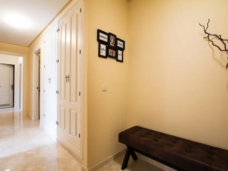 Apartment - Ground Floor Apartment в продаже в Marbella, Málaga. В доме 2 спален и 2 ванных комнат. Площадь дома 100 м²