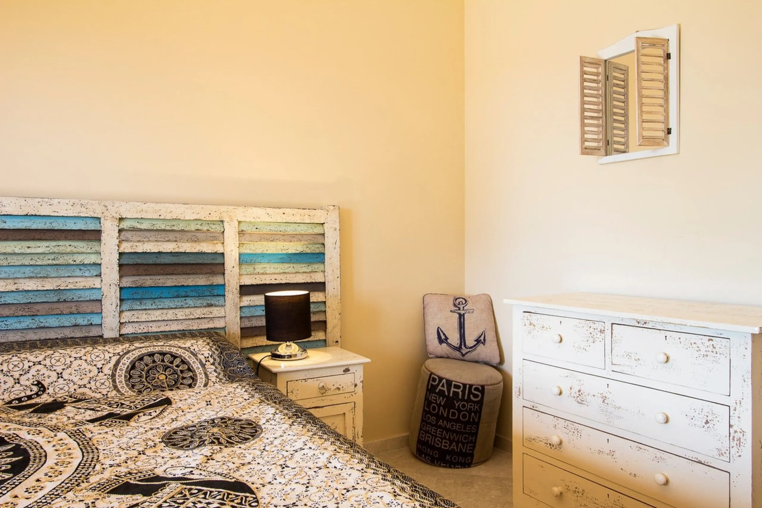 Apartment - Ground Floor Apartment в продаже в Marbella, Málaga. В доме 2 спален и 2 ванных комнат. Площадь дома 100 м²