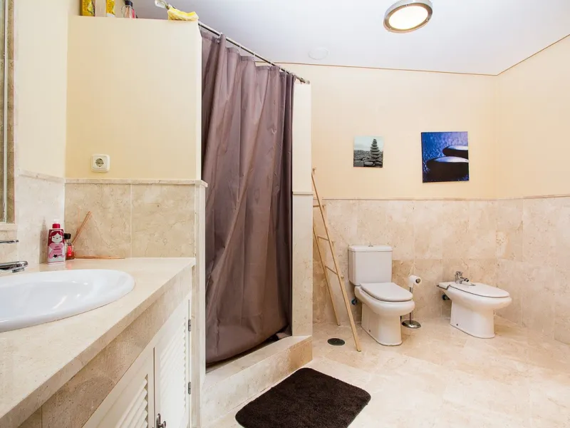 Apartment - Ground Floor Apartment в продаже в Marbella, Málaga. В доме 2 спален и 2 ванных комнат. Площадь дома 100 м²