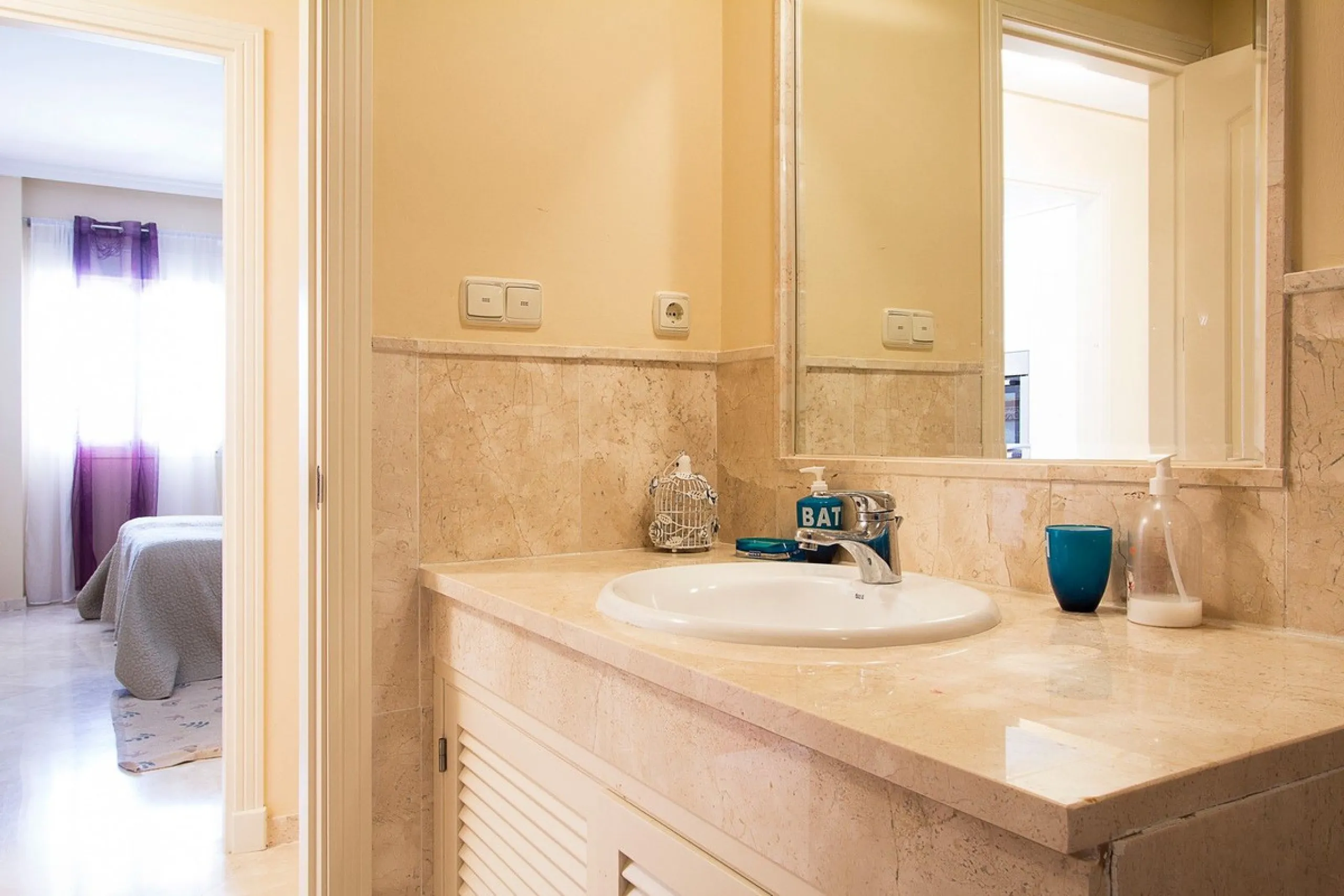 Apartment - Ground Floor Apartment в продаже в Marbella, Málaga. В доме 2 спален и 2 ванных комнат. Площадь дома 100 м²