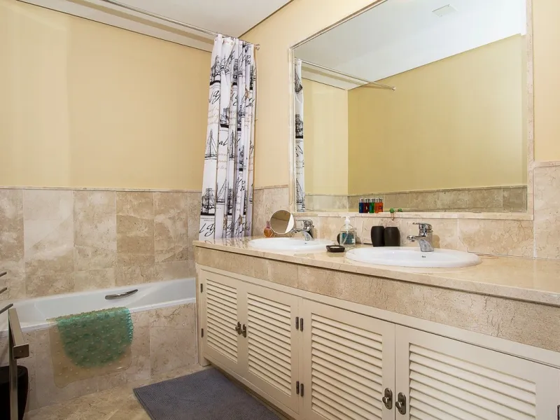 Apartment - Ground Floor Apartment в продаже в Marbella, Málaga. В доме 2 спален и 2 ванных комнат. Площадь дома 100 м²