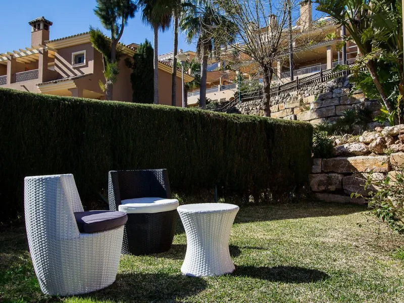 Apartment - Ground Floor Apartment в продаже в Marbella, Málaga. В доме 2 спален и 2 ванных комнат. Площадь дома 100 м²