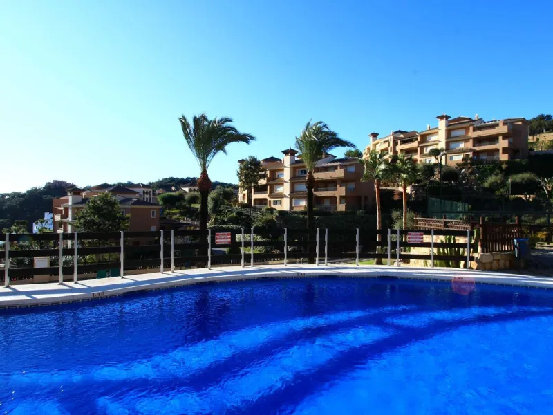 Apartment - Ground Floor Apartment в продаже в Marbella, Málaga. В доме 2 спален и 2 ванных комнат. Площадь дома 100 м²
