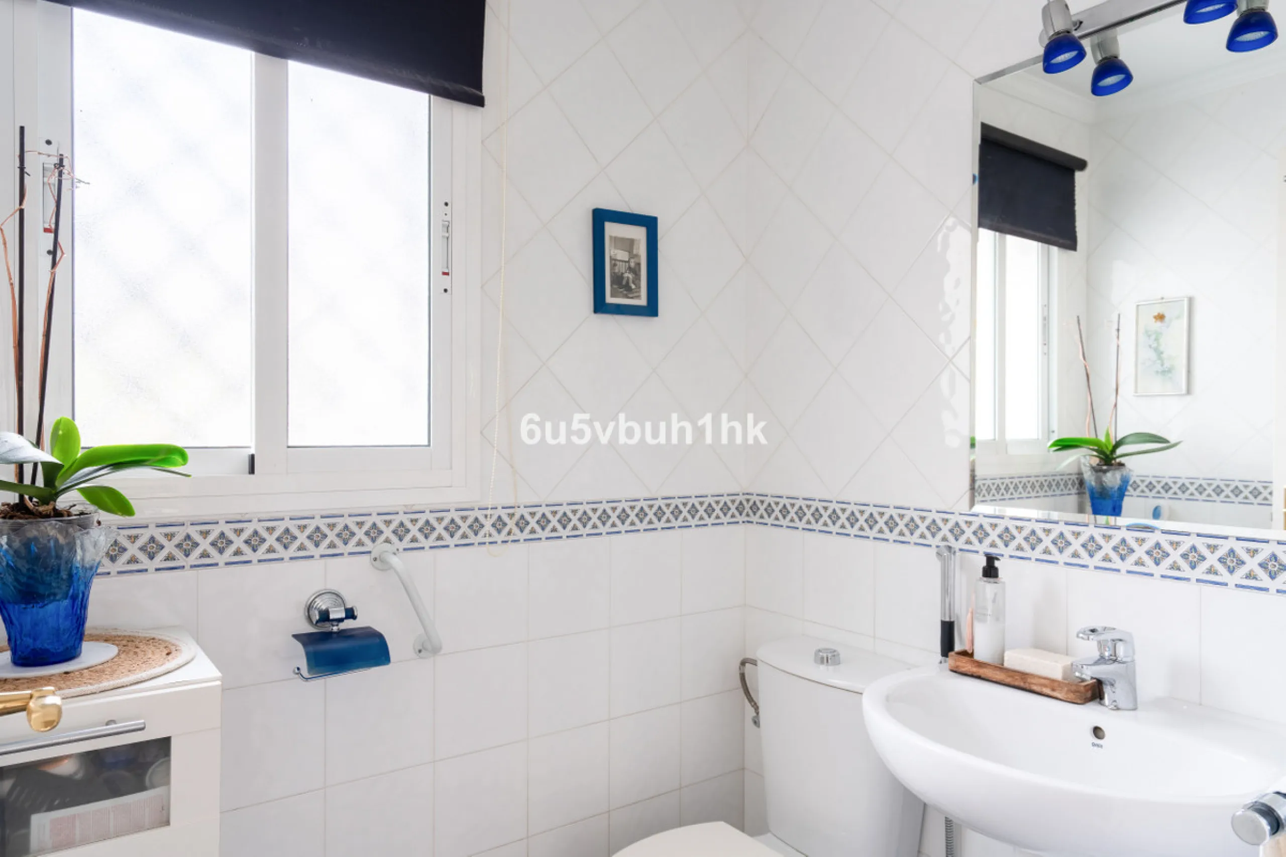 House - Townhouse в продаже в Benalmadena, Málaga. В доме 5 спален и 4 ванных комнат. Площадь дома 258 м². Площадь участка 258 м²
