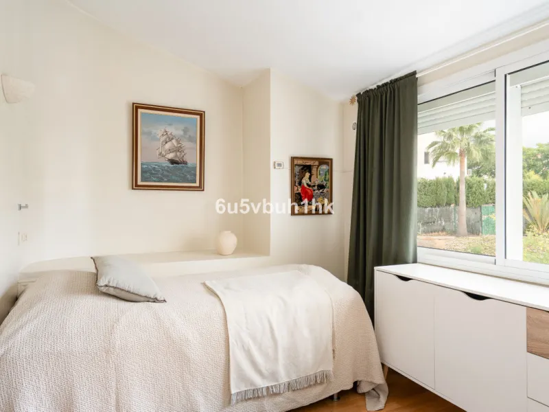House - Townhouse в продаже в Benalmadena, Málaga. В доме 5 спален и 4 ванных комнат. Площадь дома 258 м². Площадь участка 258 м²