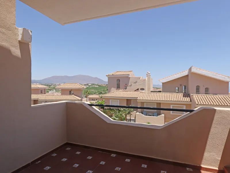 House - Townhouse в продаже в Manilva, Málaga. В доме 4 спален и 3 ванных комнат. Площадь дома 262 м². Площадь участка 92 м²