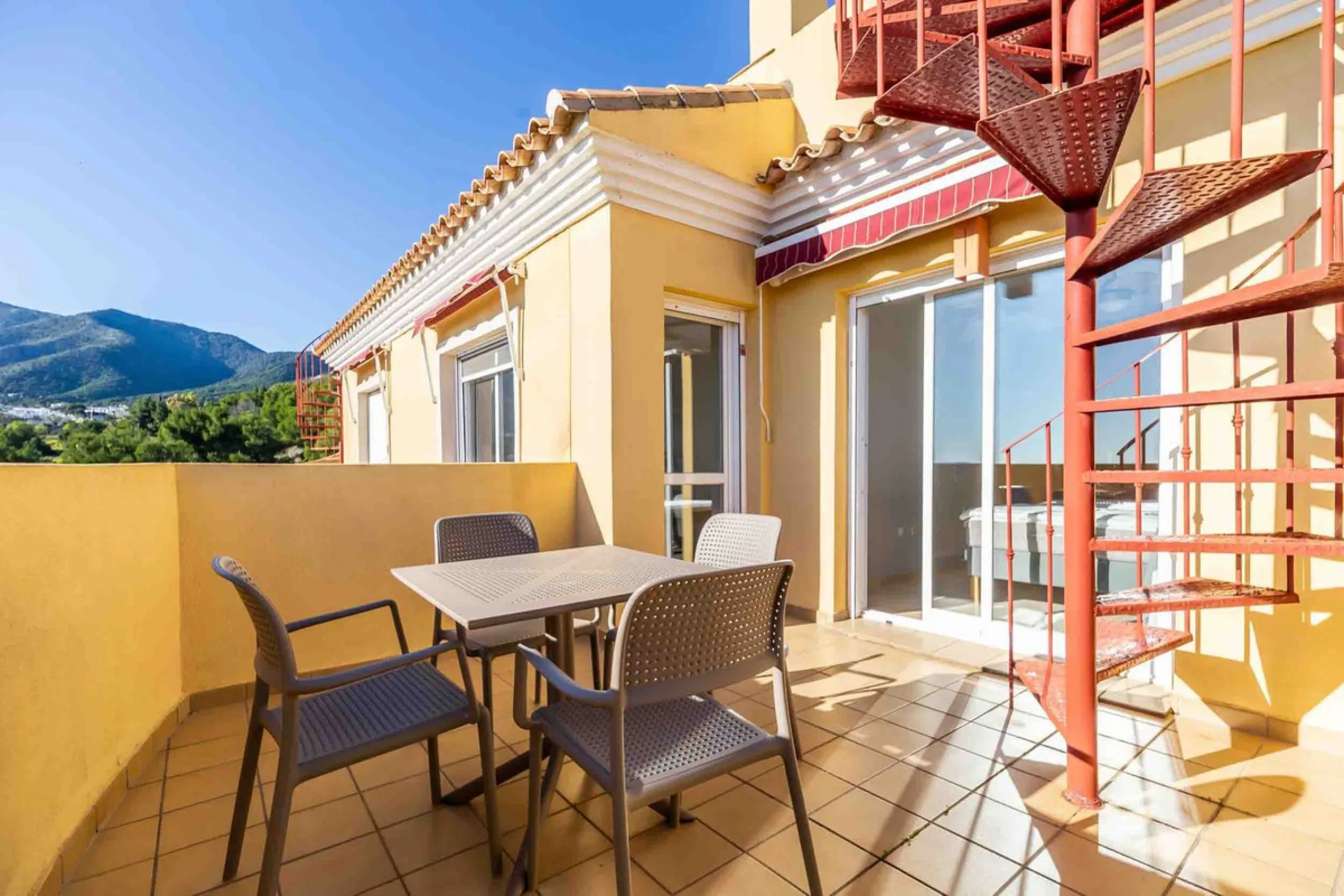 Townhouse with postcard views in Buena Vista, Mijas (142 m² | South-facing | 3 beds)