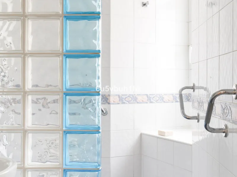 House - Townhouse в продаже в Benalmadena, Málaga. В доме 5 спален и 4 ванных комнат. Площадь дома 258 м². Площадь участка 258 м²