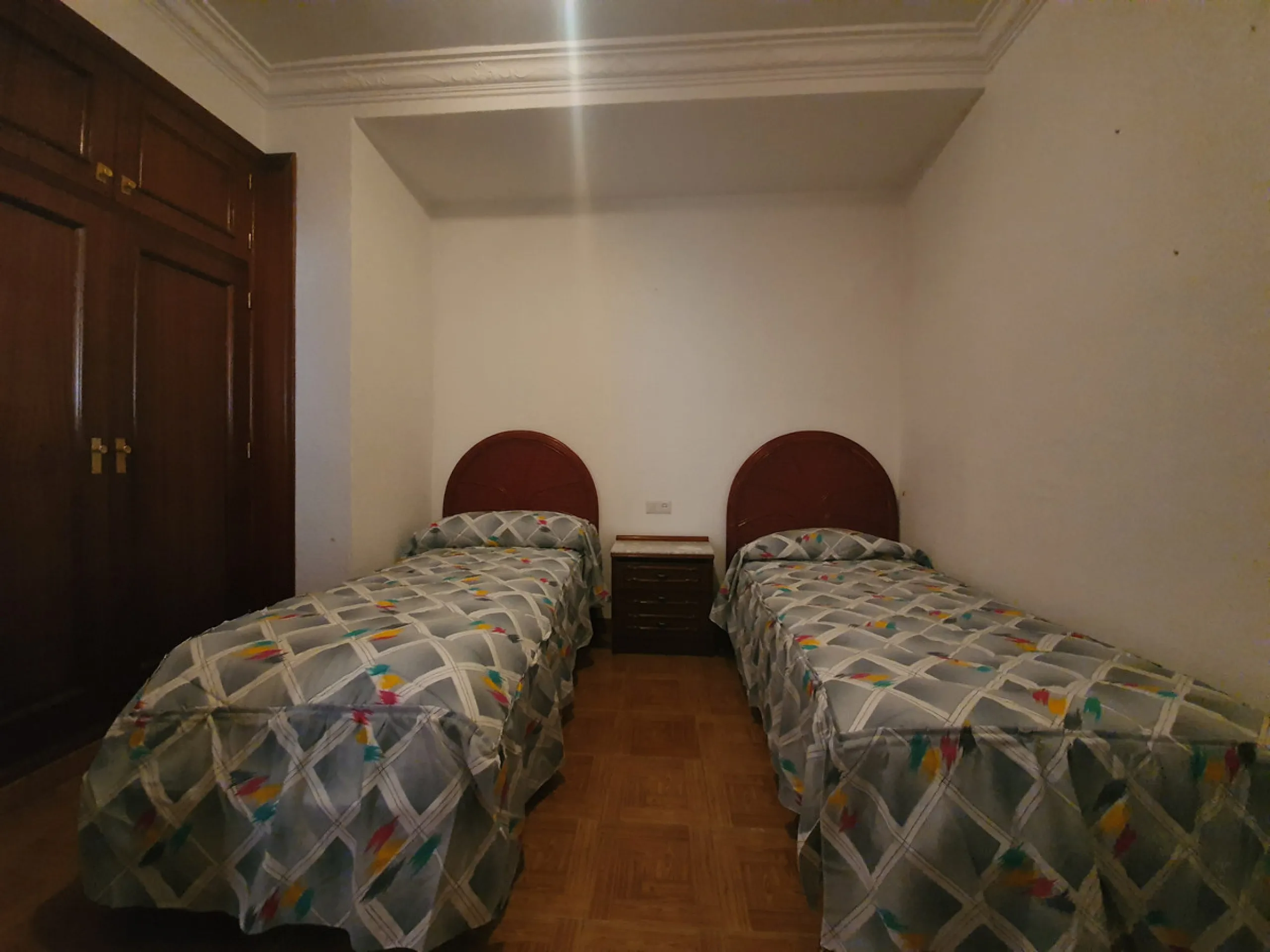 Restaurant with included living quarters on the road from COIN to TOLOX, close to GUARO. A popular route for cyclists, motorcyclists and nature enthusiasts.