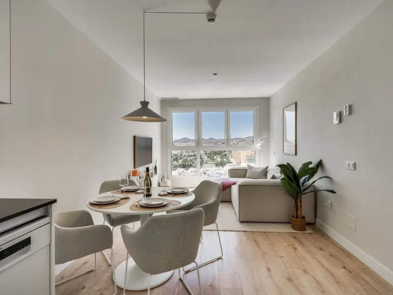 A million dollar view in the heart of Málaga! This modern 2-bedroom and 2-bathroom apartment from 2024 is located on the 16th floor of the iconic Málaga Urban Sky Tower, offering breathtaking and panoramic views of the amazing city skyline.
