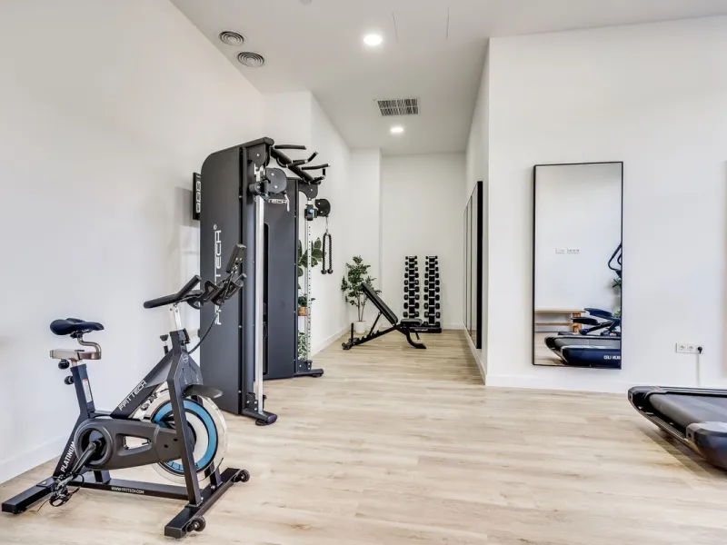 A million dollar view in the heart of Málaga! This modern 2-bedroom and 2-bathroom apartment from 2024 is located on the 16th floor of the iconic Málaga Urban Sky Tower, offering breathtaking and panoramic views of the amazing city skyline.