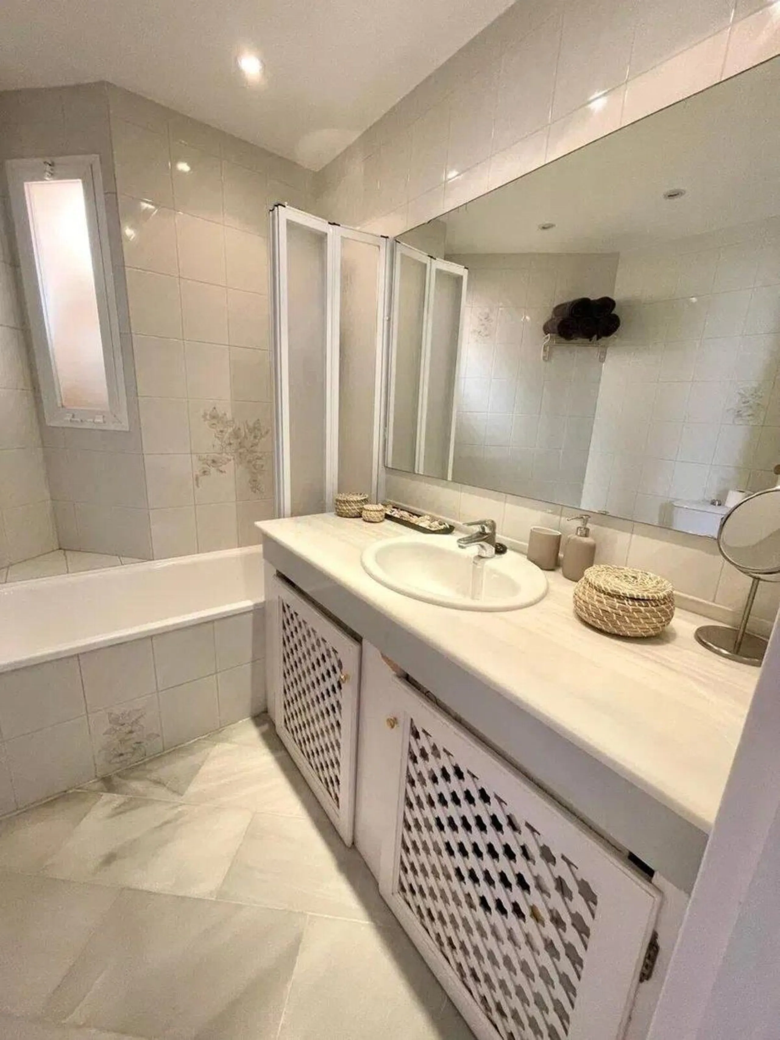 Apartment - Ground Floor Apartment в продаже в Mijas, Málaga. В доме 2 спален и 2 ванных комнат. Площадь дома 85 м²