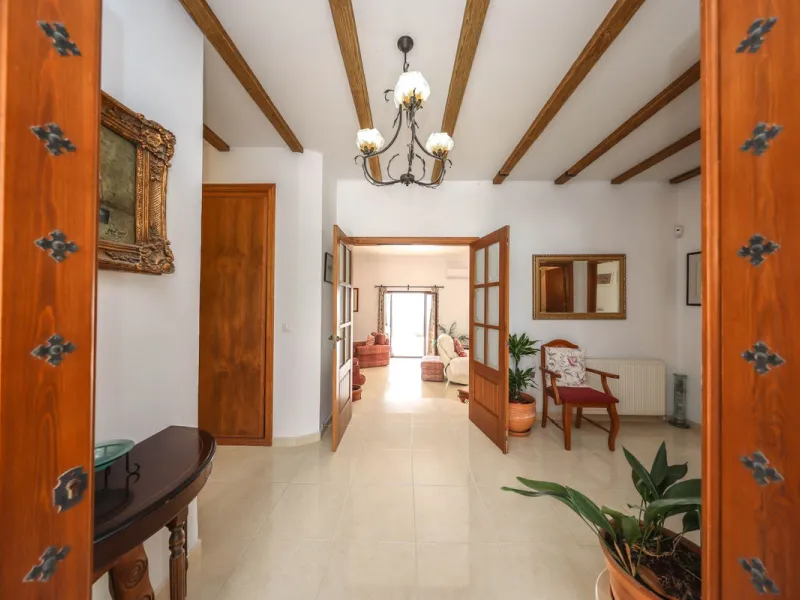 Immaculate Villa in Casarabonela