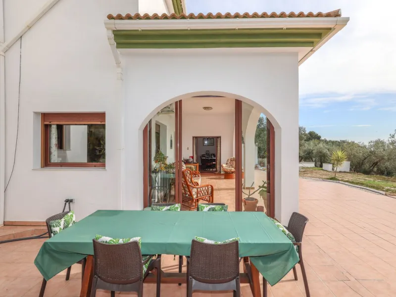 Immaculate Villa in Casarabonela