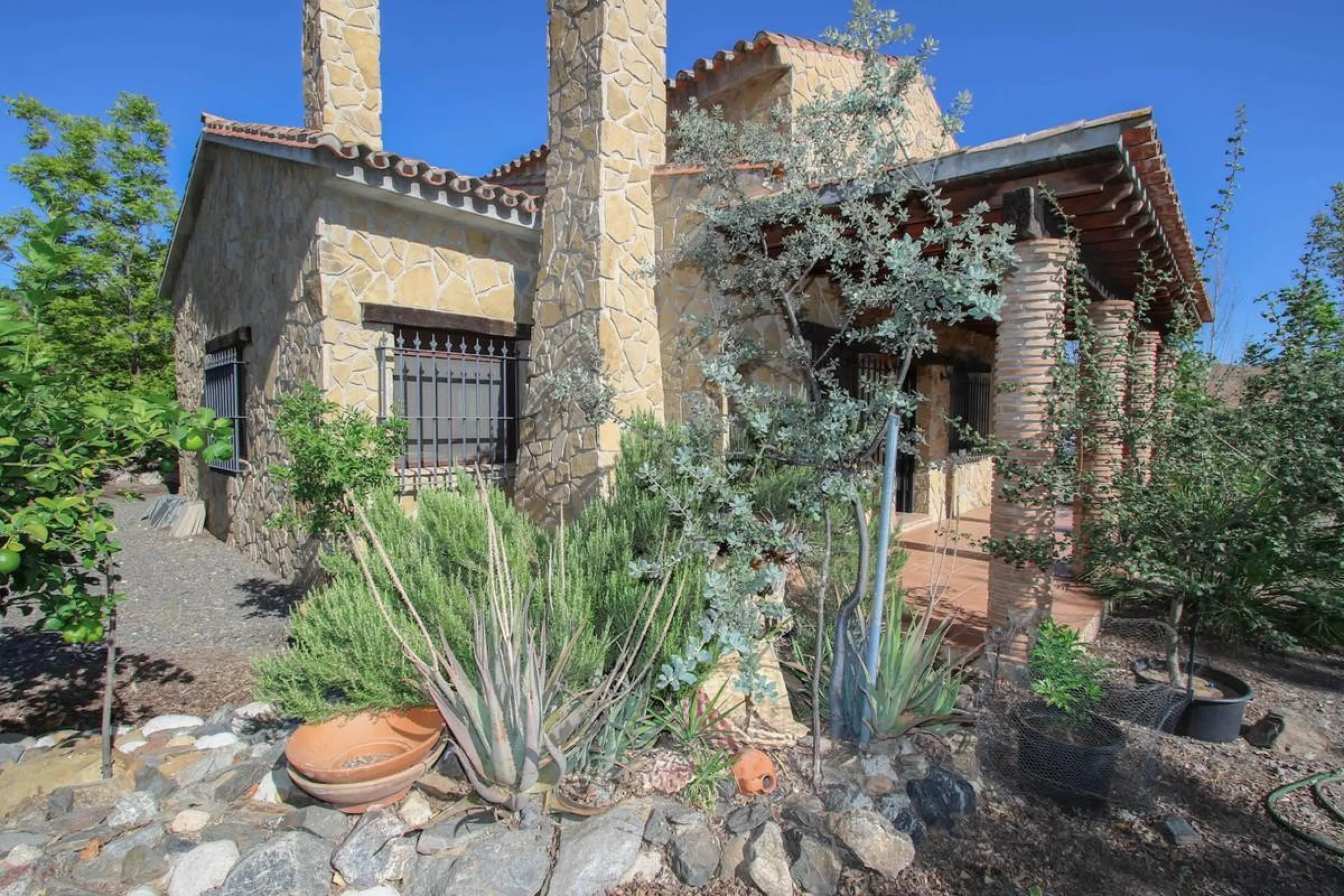 CHARMING Country Finca