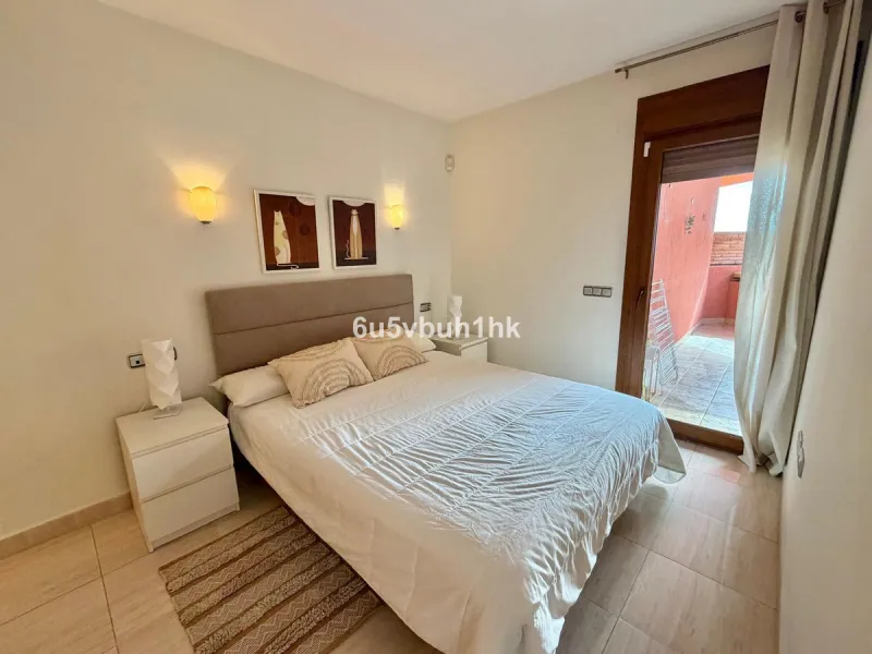 We present this exclusive penthouse in Altos del Higuerón, a property that stands out for its brightness, spaciousness, and spectacular sea views.