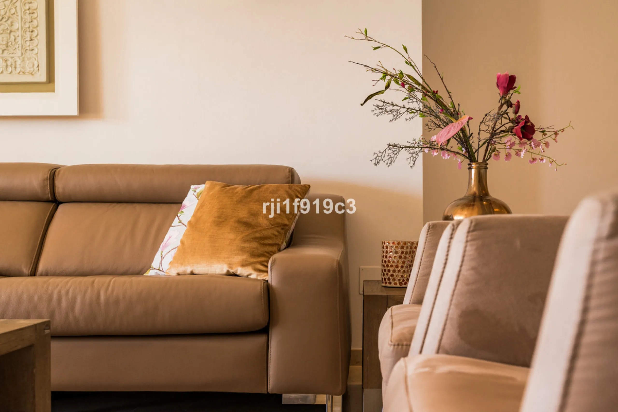 Apartment - Middle Floor Apartment в продаже в Marbella, Málaga. В доме 3 спален и 4 ванных комнат. Площадь дома 151 м²