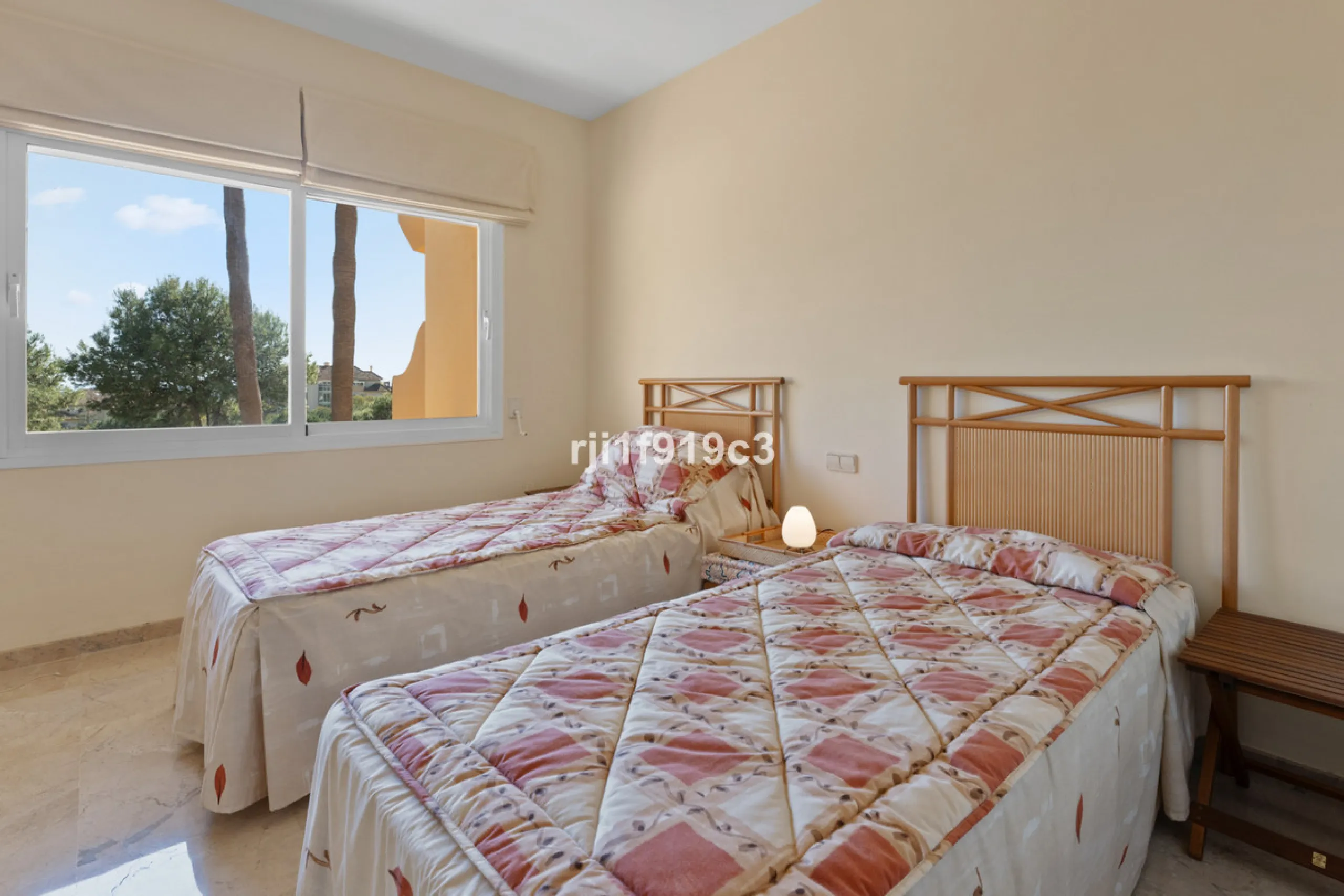 Exceptional corner apartment in Elviria Hills – space, privacy and lifestyle in one of the most desirable areas of Elviria, Marbella.