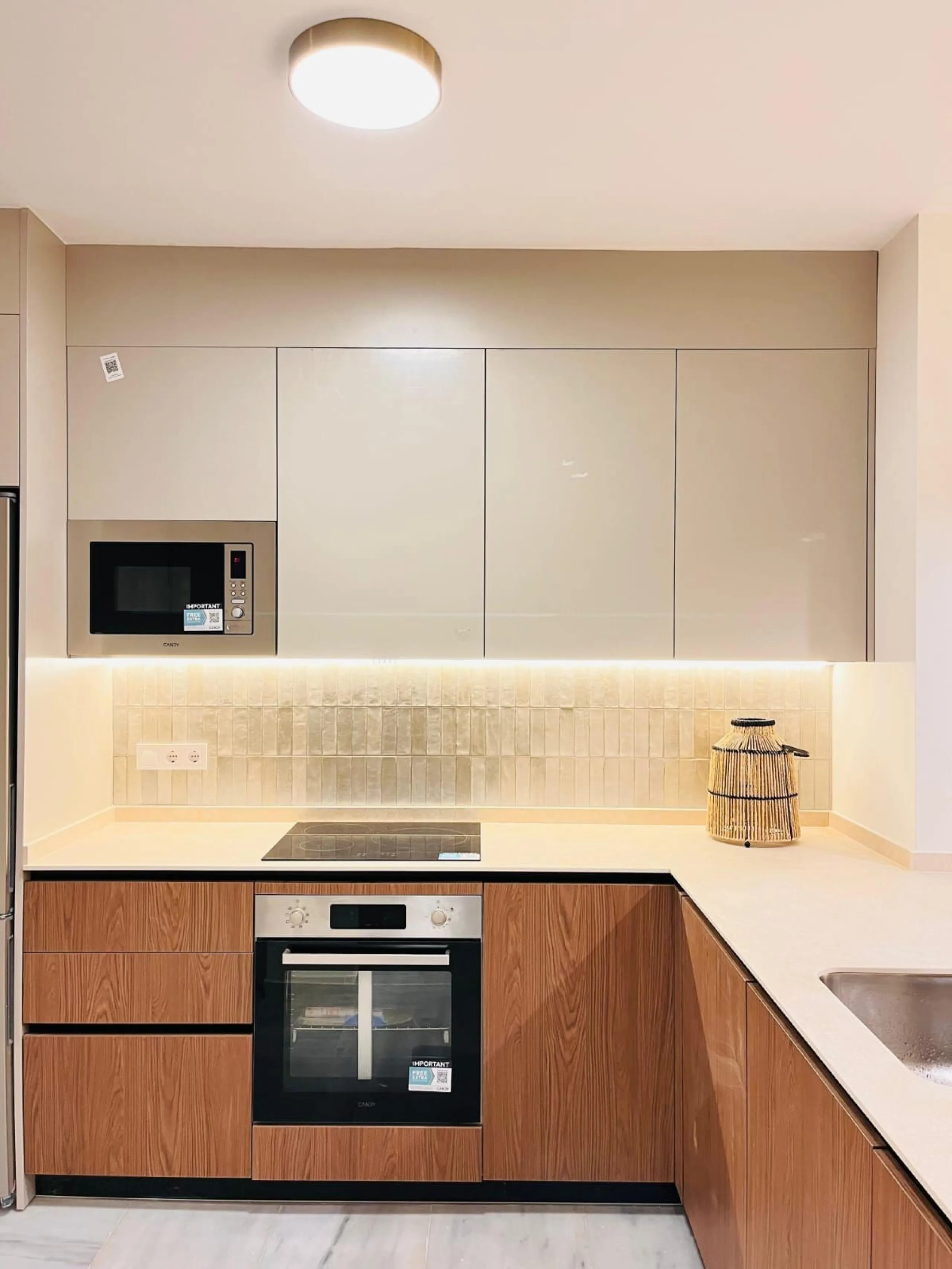 Apartment - Duplex в продаже в Marbella, Málaga. В доме 2 спален и 3 ванных комнат. Площадь дома 163 м²