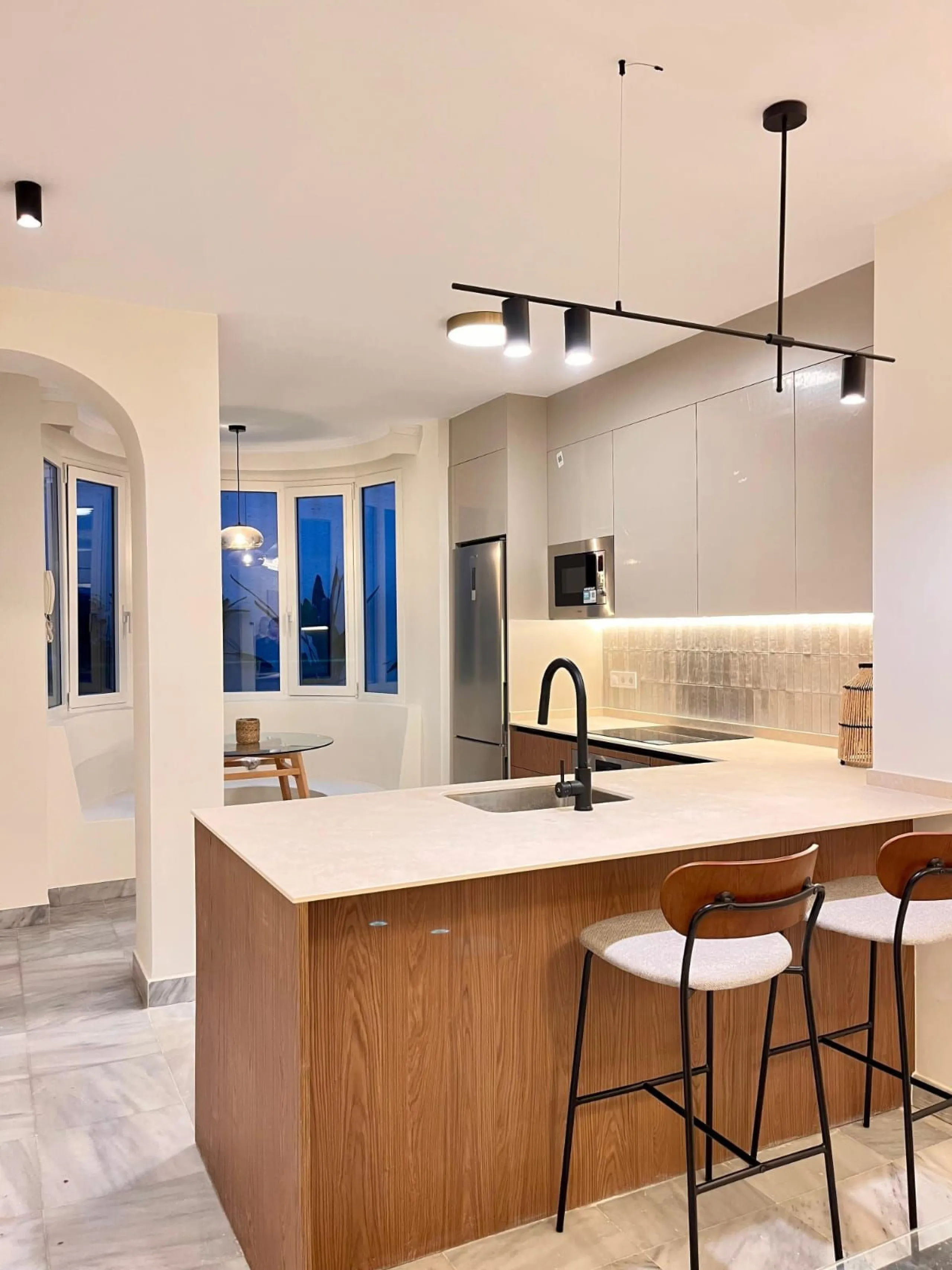 Apartment - Duplex в продаже в Marbella, Málaga. В доме 2 спален и 3 ванных комнат. Площадь дома 163 м²