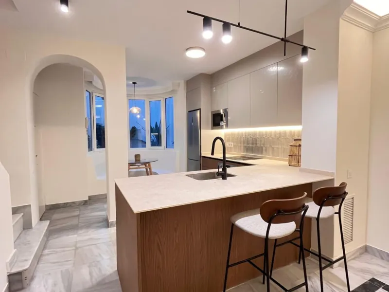 Apartment - Duplex в продаже в Marbella, Málaga. В доме 2 спален и 3 ванных комнат. Площадь дома 163 м²