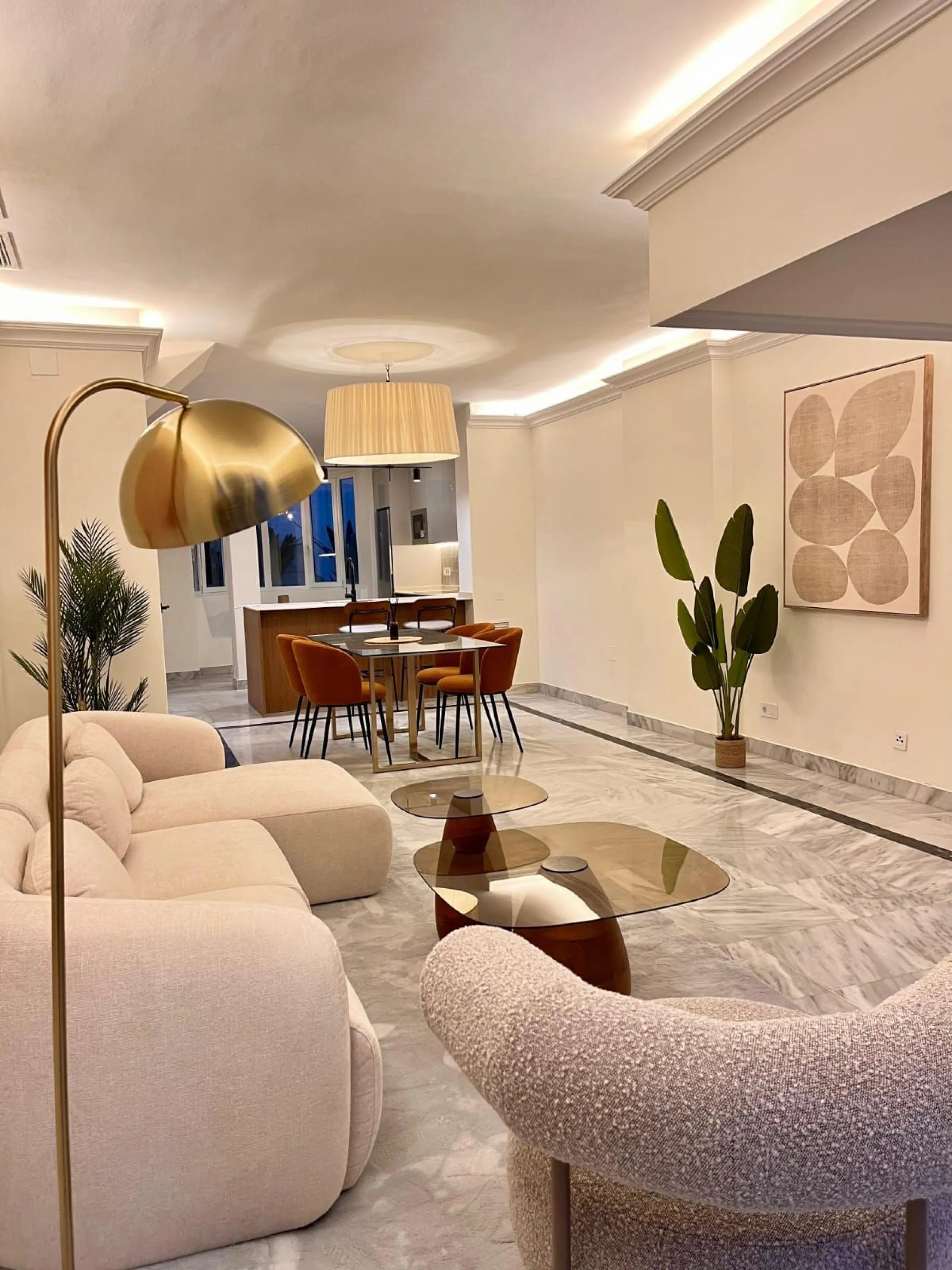 Apartment - Duplex в продаже в Marbella, Málaga. В доме 2 спален и 3 ванных комнат. Площадь дома 163 м²
