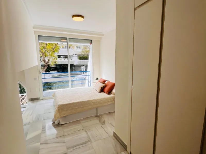 Apartment - Duplex в продаже в Marbella, Málaga. В доме 2 спален и 3 ванных комнат. Площадь дома 163 м²