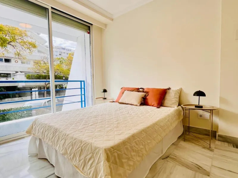 Apartment - Duplex в продаже в Marbella, Málaga. В доме 2 спален и 3 ванных комнат. Площадь дома 163 м²