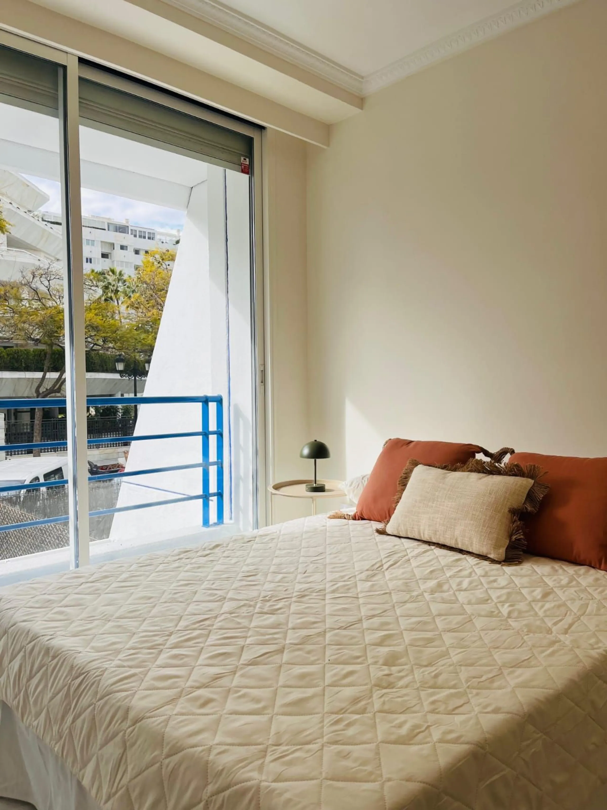 Apartment - Duplex в продаже в Marbella, Málaga. В доме 2 спален и 3 ванных комнат. Площадь дома 163 м²