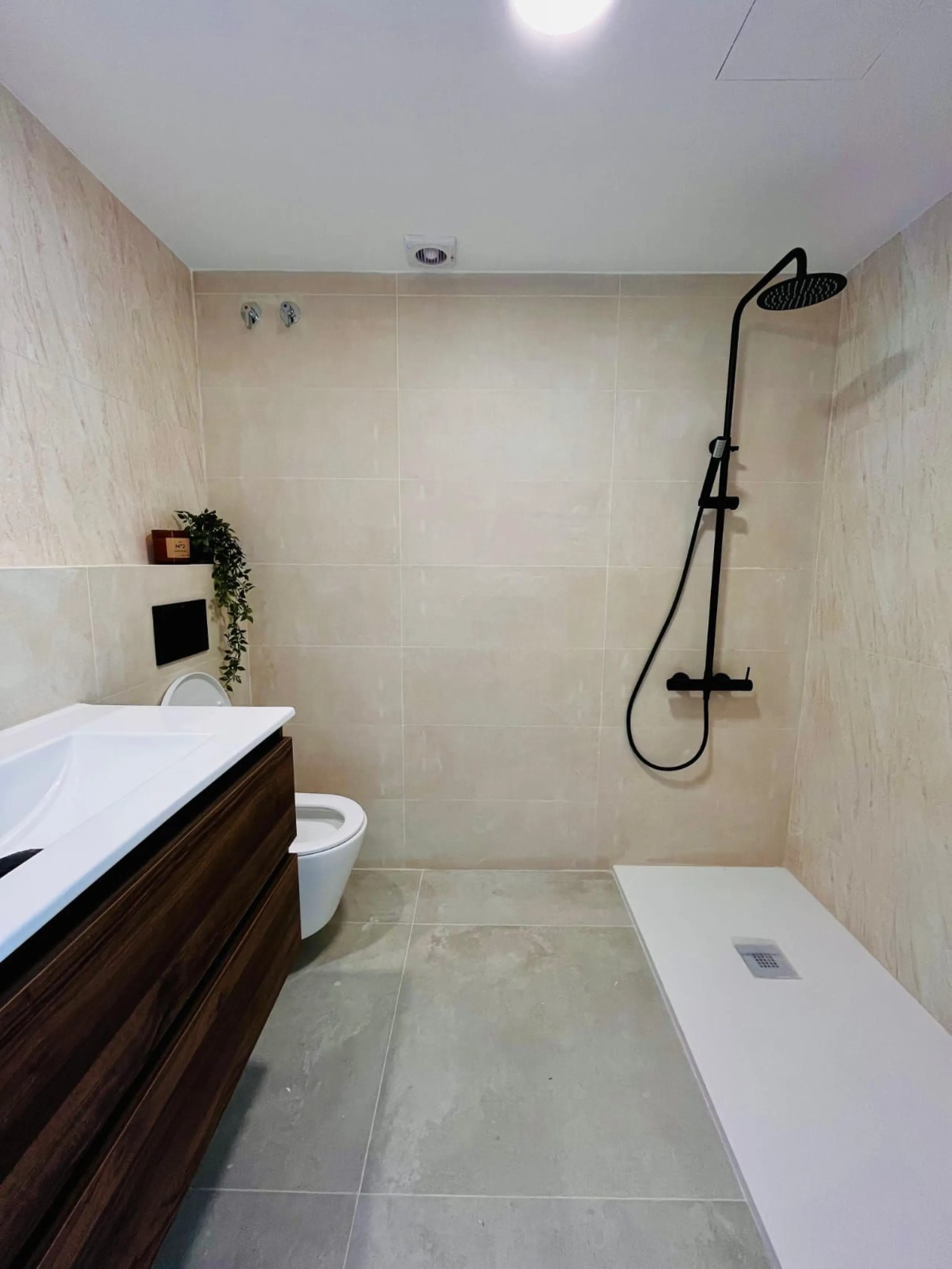 Apartment - Duplex в продаже в Marbella, Málaga. В доме 2 спален и 3 ванных комнат. Площадь дома 163 м²