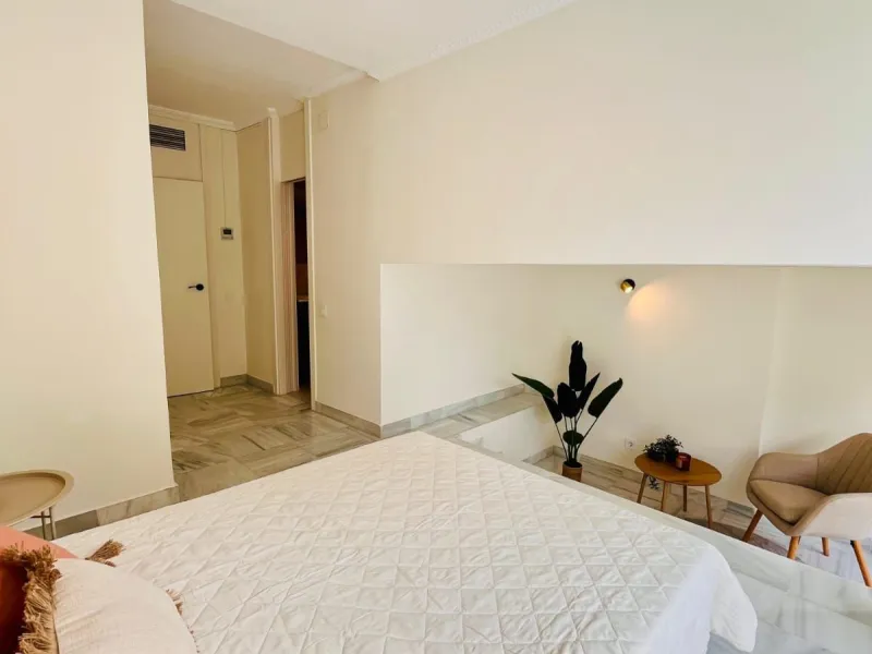 Apartment - Duplex в продаже в Marbella, Málaga. В доме 2 спален и 3 ванных комнат. Площадь дома 163 м²