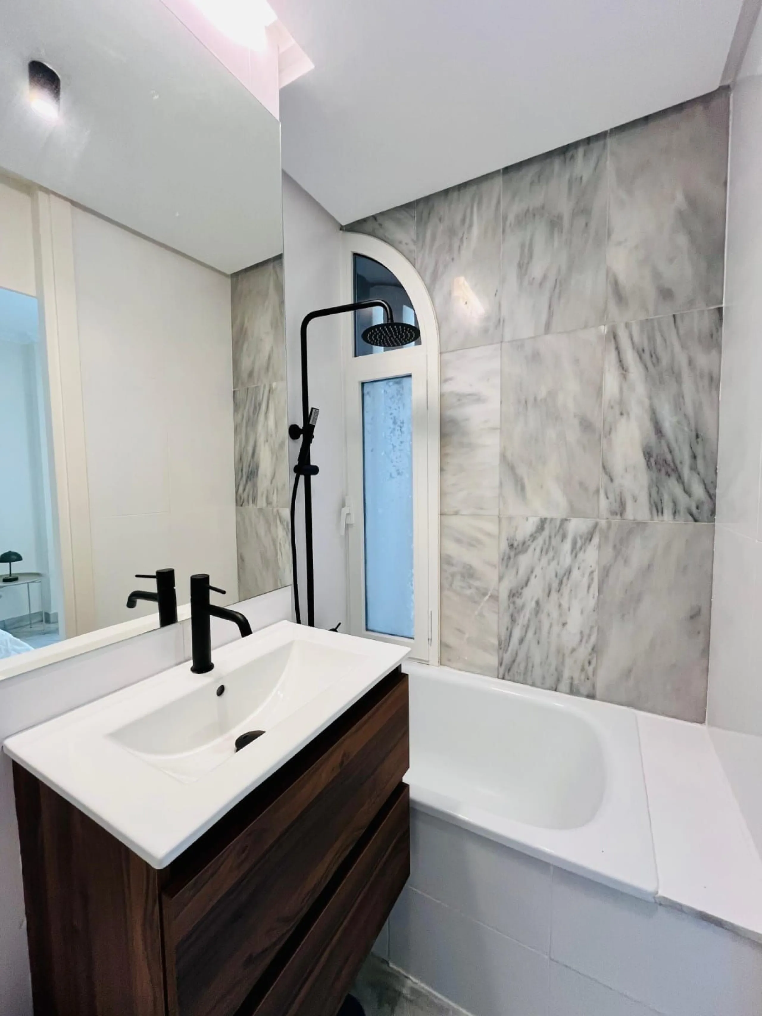Apartment - Duplex в продаже в Marbella, Málaga. В доме 2 спален и 3 ванных комнат. Площадь дома 163 м²