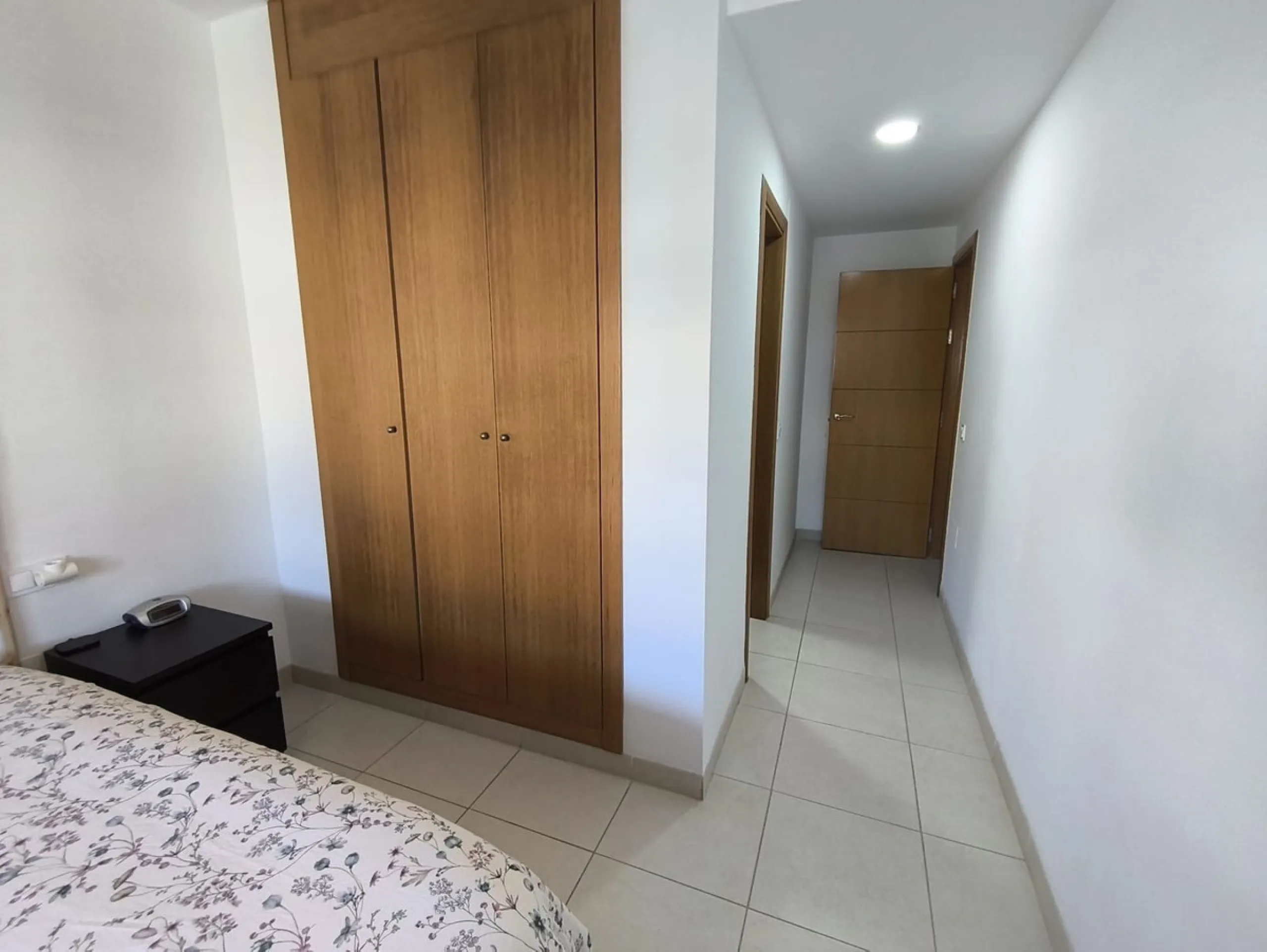 Spacious renovated 3-bedroom apartment with terrace, garage, storage room and communal areas in Torremolinos