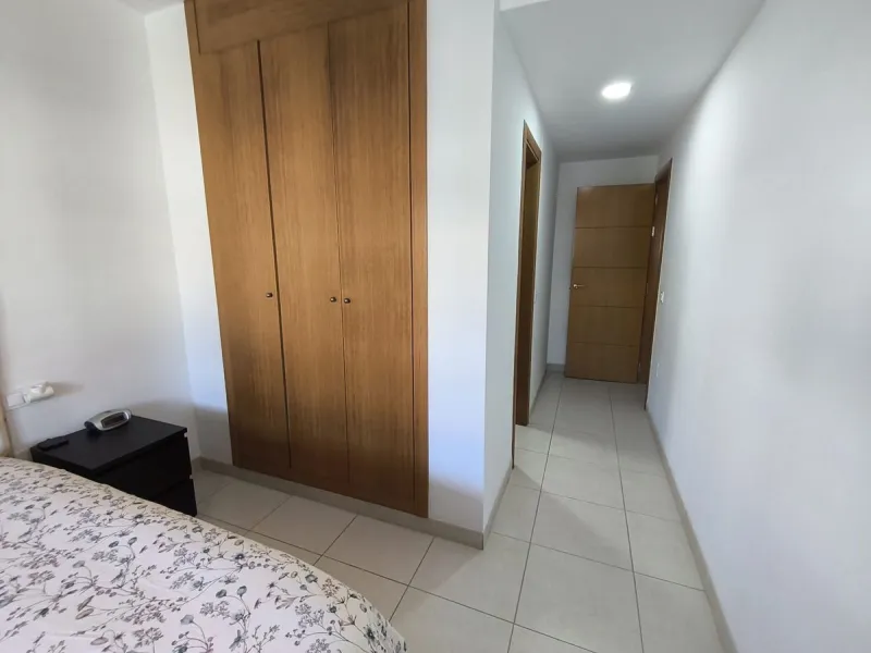 Spacious renovated 3-bedroom apartment with terrace, garage, storage room and communal areas in Torremolinos