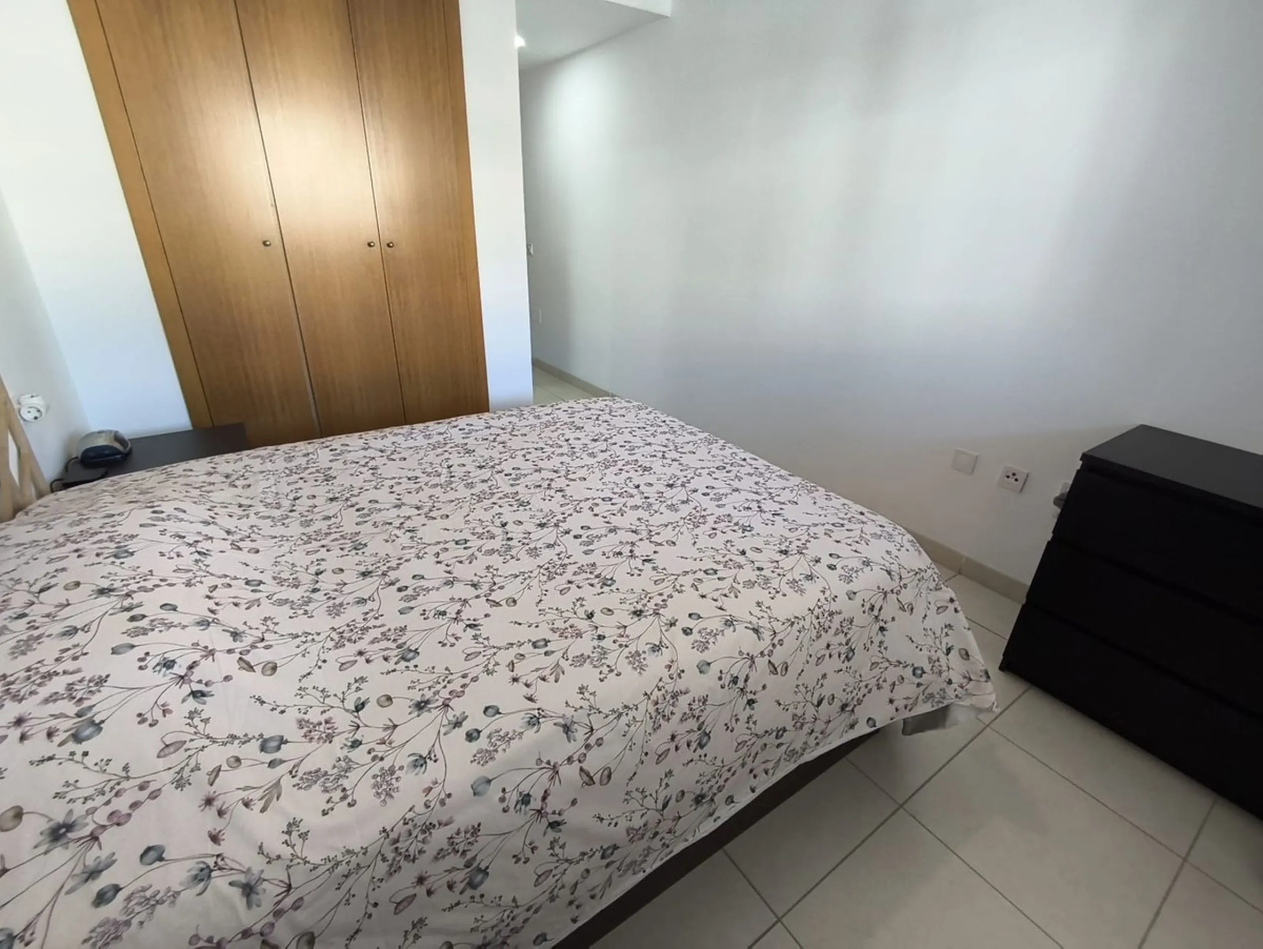 Spacious renovated 3-bedroom apartment with terrace, garage, storage room and communal areas in Torremolinos