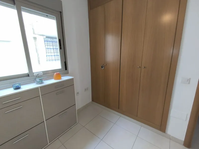 Spacious renovated 3-bedroom apartment with terrace, garage, storage room and communal areas in Torremolinos