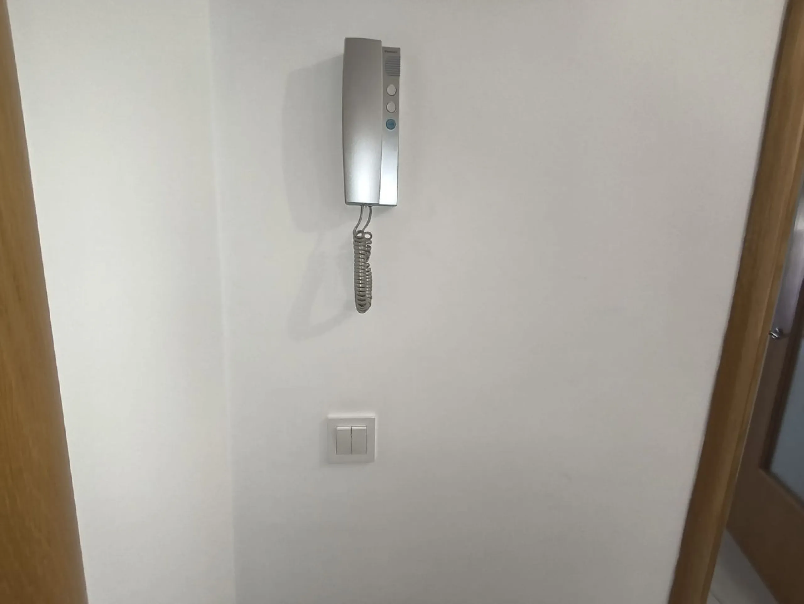 Spacious renovated 3-bedroom apartment with terrace, garage, storage room and communal areas in Torremolinos