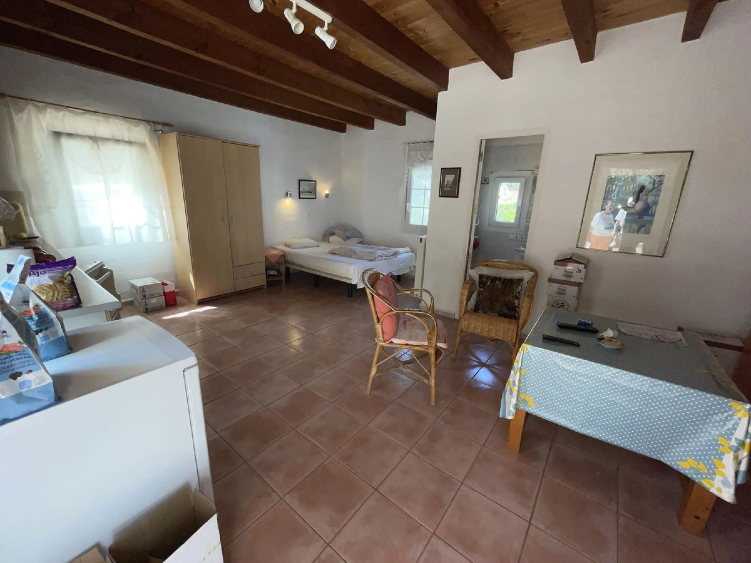 House - Detached Villa в продаже в Estepona, Málaga. В доме 3 спален и 4 ванных комнат. Площадь дома 239 м². Площадь участка 3757 м²