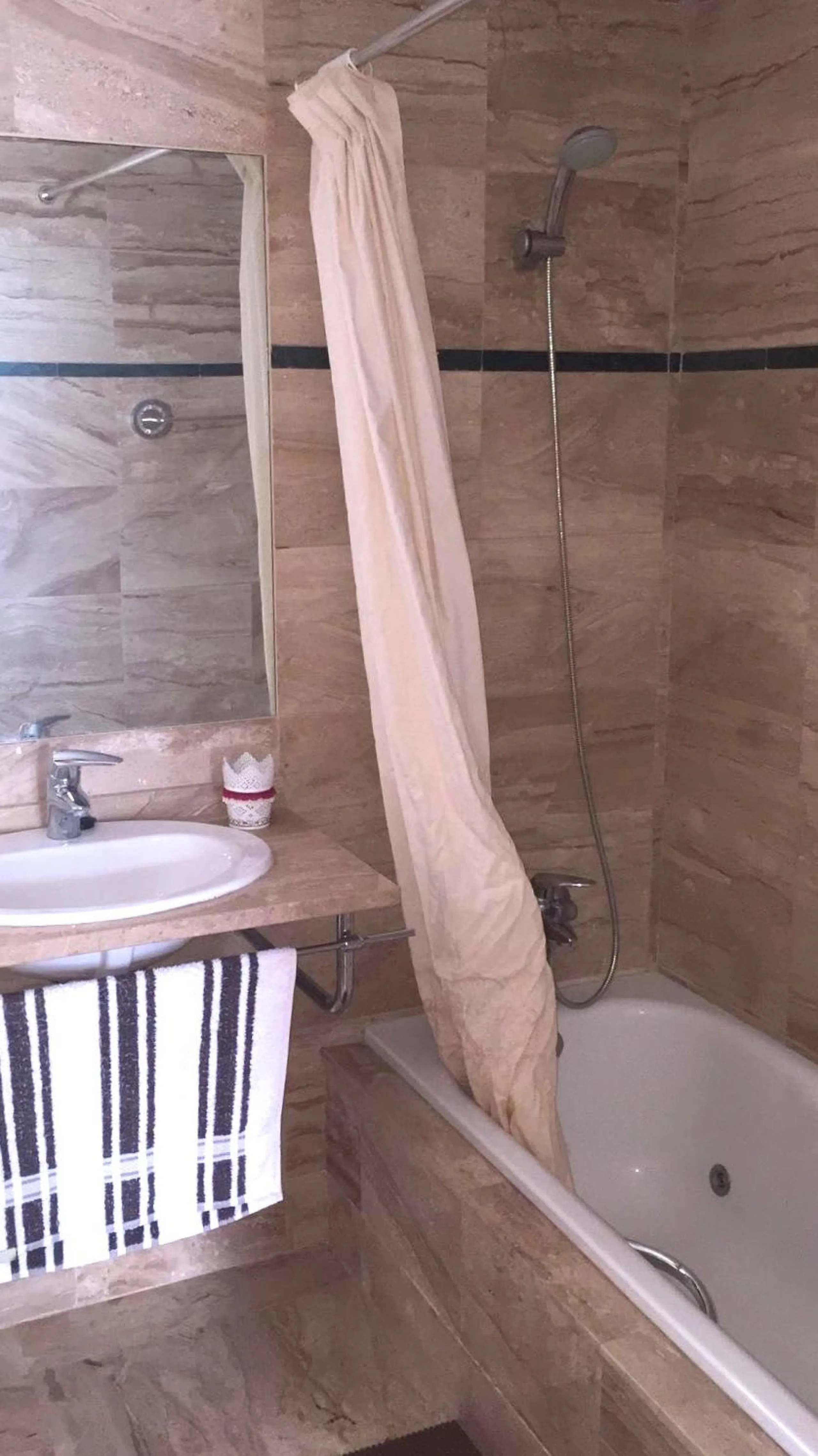 Apartment - Ground Floor, Casares, Costa del Sol.