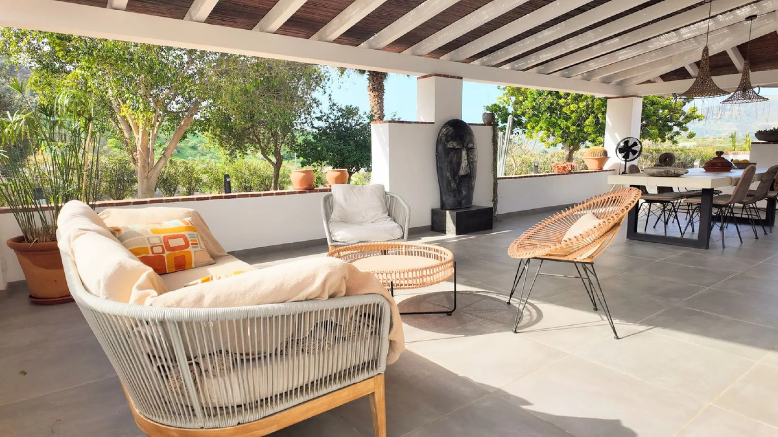 House - Detached Villa в продаже в Alora, Málaga. В доме 6 спален и 5 ванных комнат. Площадь дома 226 м²