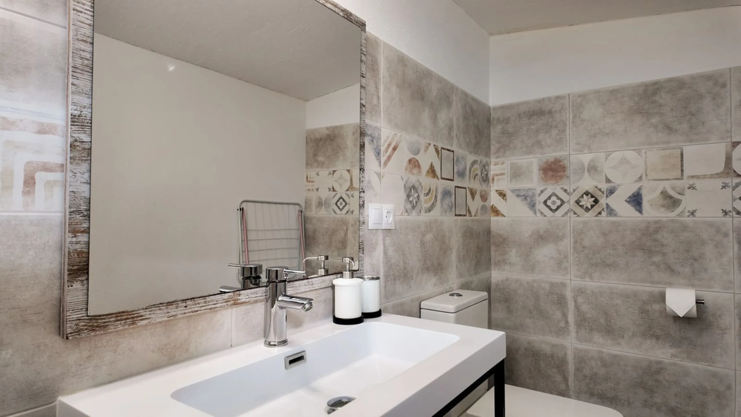 House - Detached Villa в продаже в Alora, Málaga. В доме 6 спален и 5 ванных комнат. Площадь дома 226 м²