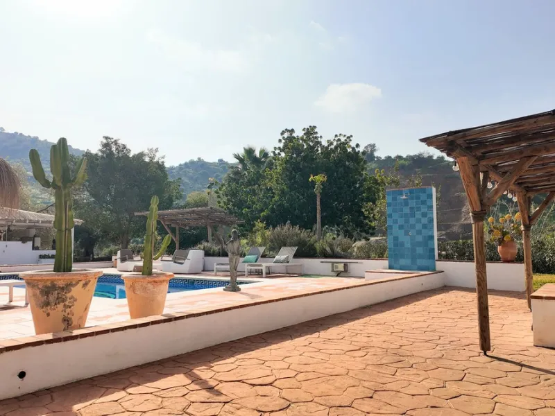 House - Detached Villa в продаже в Alora, Málaga. В доме 6 спален и 5 ванных комнат. Площадь дома 226 м²