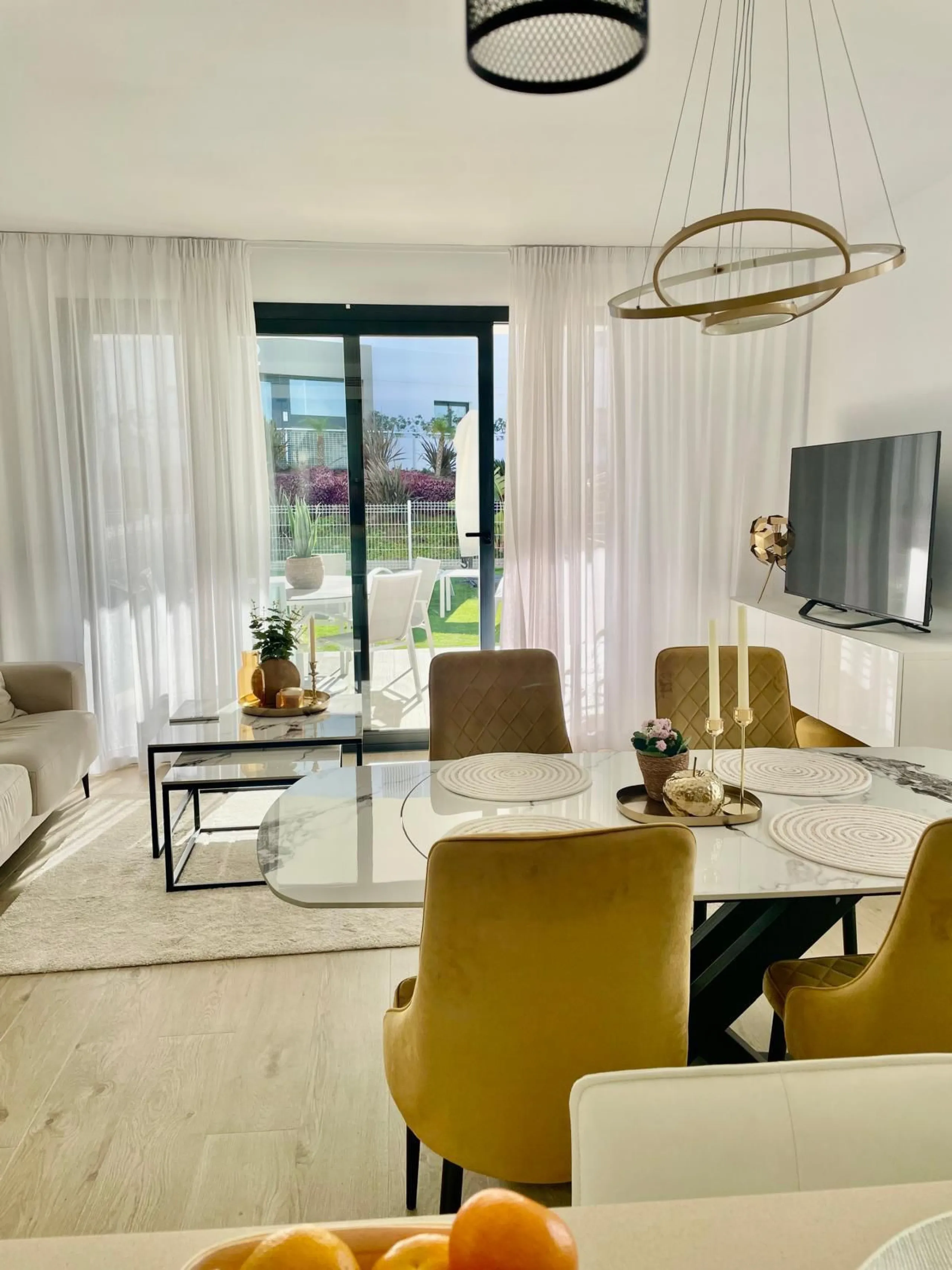 Excellent ground floor corner apartment with a good layout in a recently built complex.
