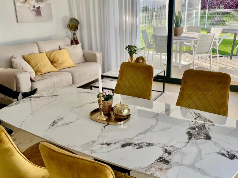 Excellent ground floor corner apartment with a good layout in a recently built complex.