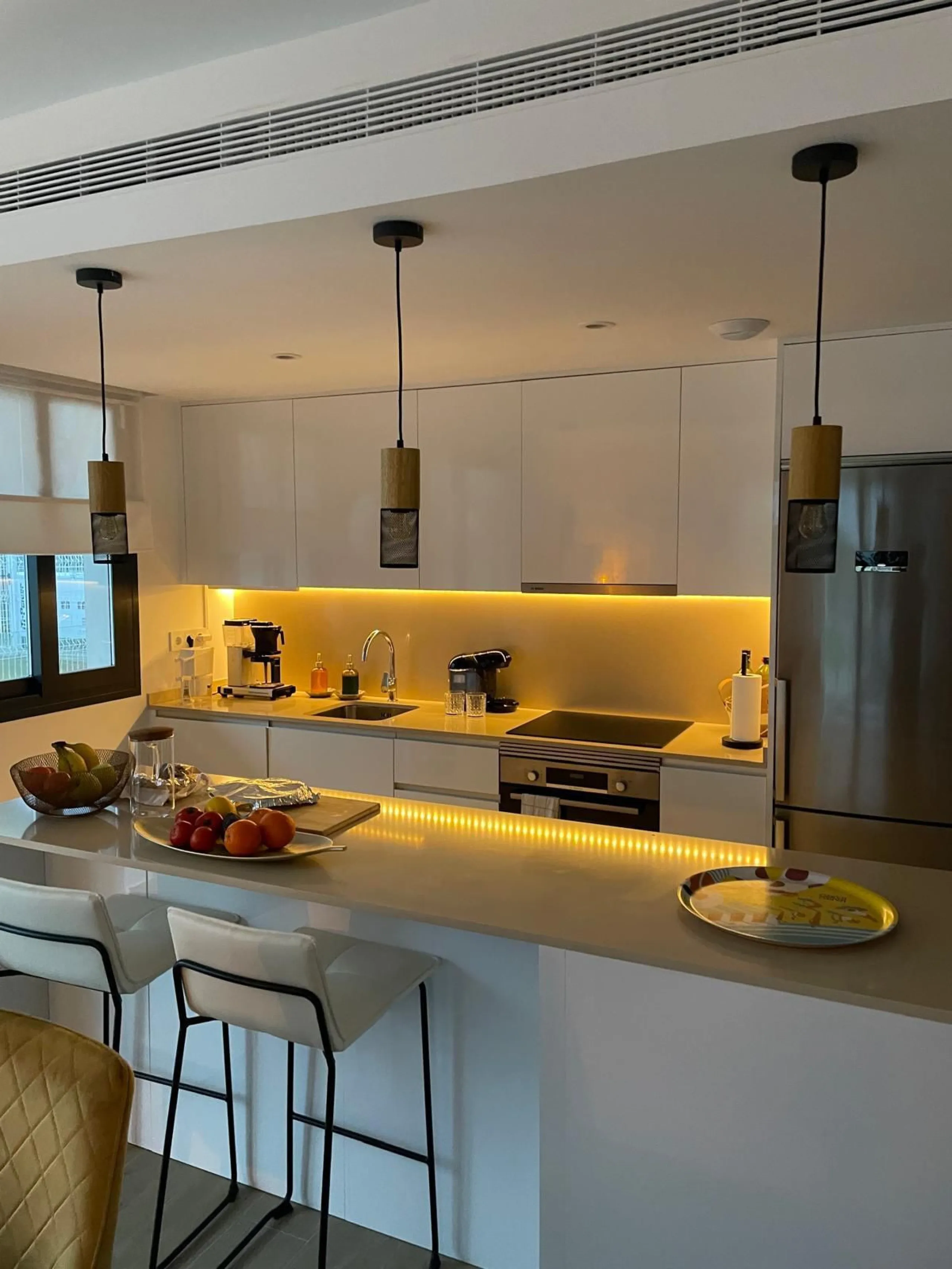 Excellent ground floor corner apartment with a good layout in a recently built complex.